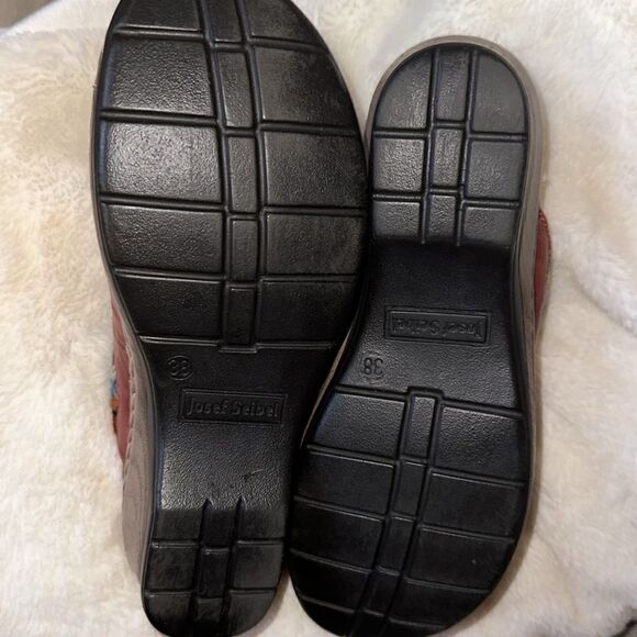 Josef Seibel Catalonia 59 Clogs! - Picture 7 of 8